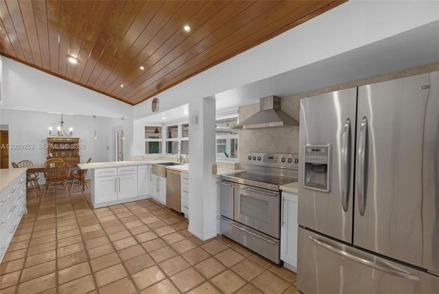 23595 SW 152nd Ave, Homestead, FL 33032