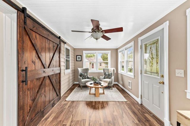 4451 S 51st STREET, Greenfield, WI 53220