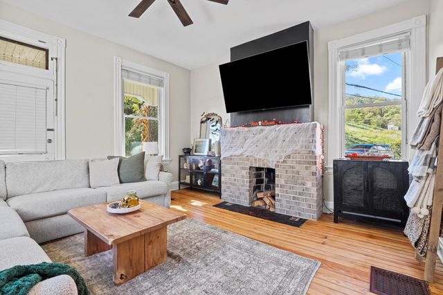 916 Montague Road, Covington, KY 41011