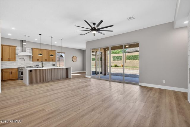 5612 W ALYSSA Lane, Phoenix, AZ 85083