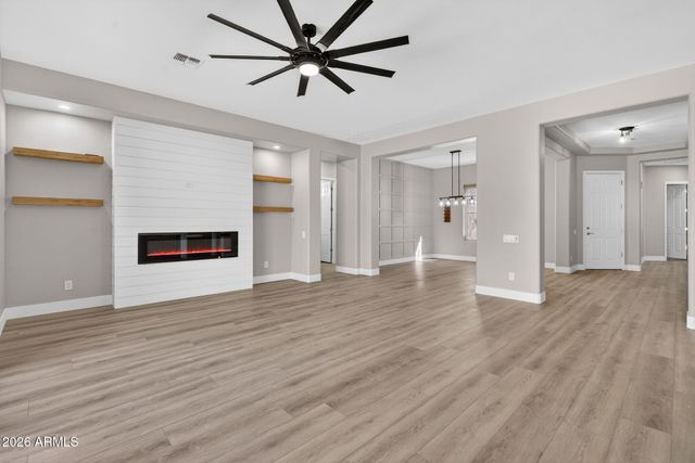 5612 W ALYSSA Lane, Phoenix, AZ 85083