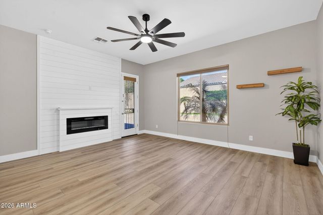 5612 W ALYSSA Lane, Phoenix, AZ 85083