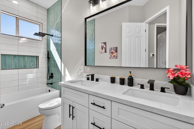 5612 W ALYSSA Lane, Phoenix, AZ 85083