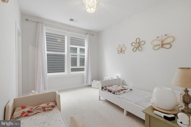 4645 WOOD GLEN RD, Fairfax, VA 22032