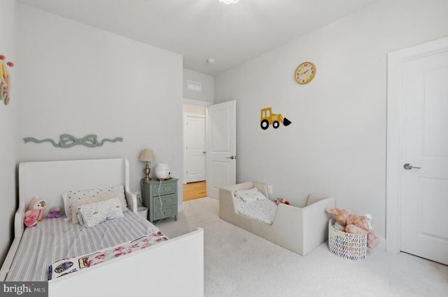 4645 WOOD GLEN RD, Fairfax, VA 22032