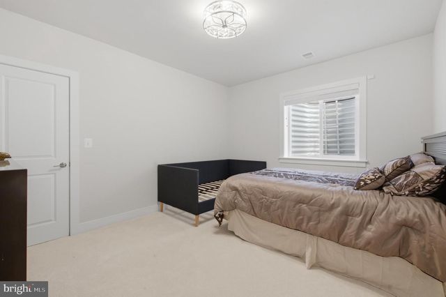 4645 WOOD GLEN RD, Fairfax, VA 22032