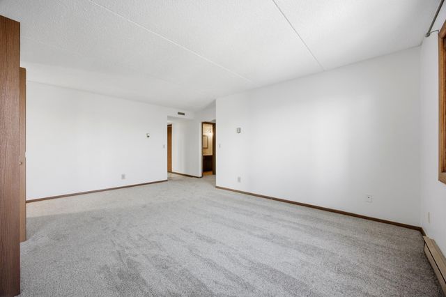 1110 3rd Avenue N 604E, Fargo, ND 58102