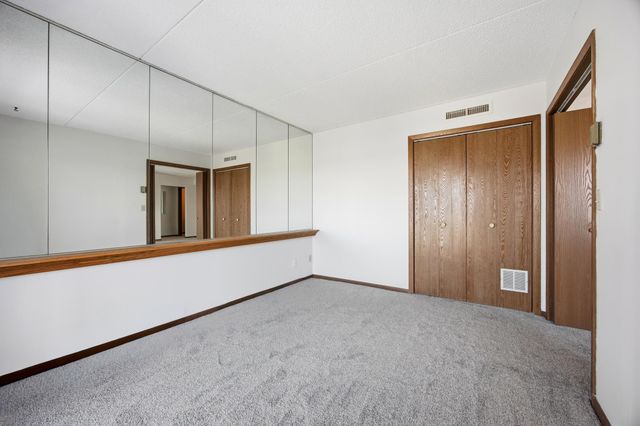 1110 3rd Avenue N 604E, Fargo, ND 58102