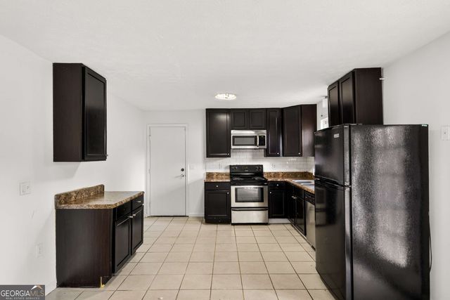 8845 Ashwood Drive, Riverdale, GA 30274