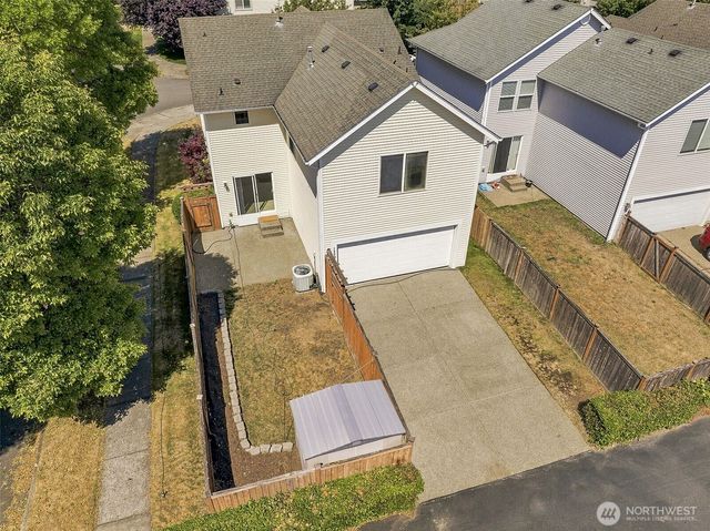 1902 Shipman Avenue, Dupont, WA 98327