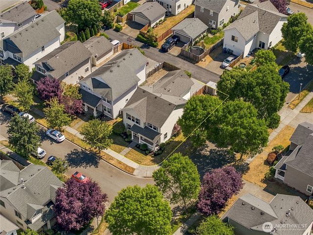 1902 Shipman Avenue, Dupont, WA 98327
