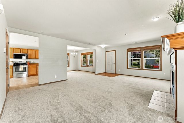 1902 Shipman Avenue, Dupont, WA 98327