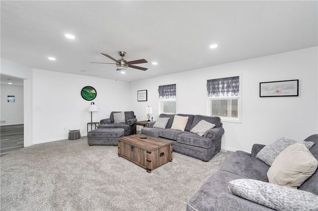 360 Conneaut Lake Rd, Sugar Grove Twp, PA 16125