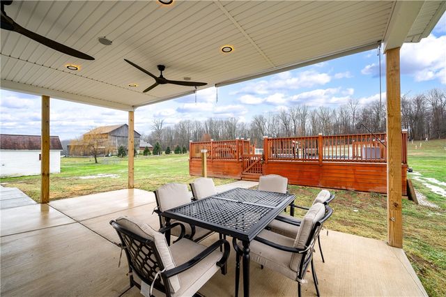 360 Conneaut Lake Rd, Sugar Grove Twp, PA 16125