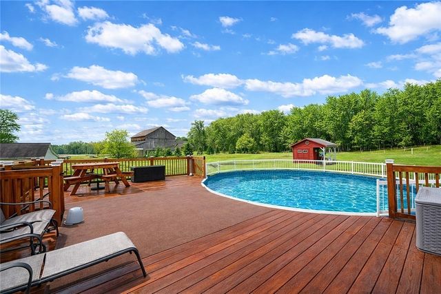 360 Conneaut Lake Rd, Sugar Grove Twp, PA 16125