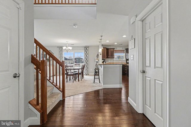 311 SLEEPY HOLLOW DRIVE, Mechanicsburg, PA 17055