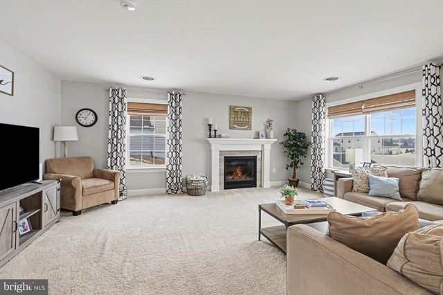 311 SLEEPY HOLLOW DRIVE, Mechanicsburg, PA 17055