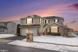 311 SLEEPY HOLLOW DRIVE, Mechanicsburg, PA 17055