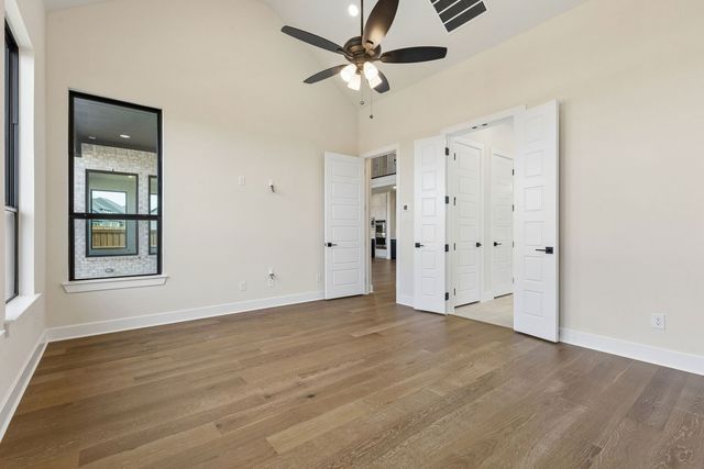 61 Hunter Pass, Waxahachie, TX 75165