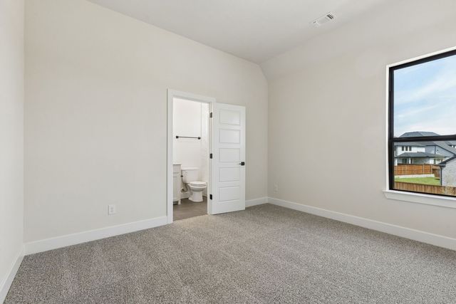 61 Hunter Pass, Waxahachie, TX 75165