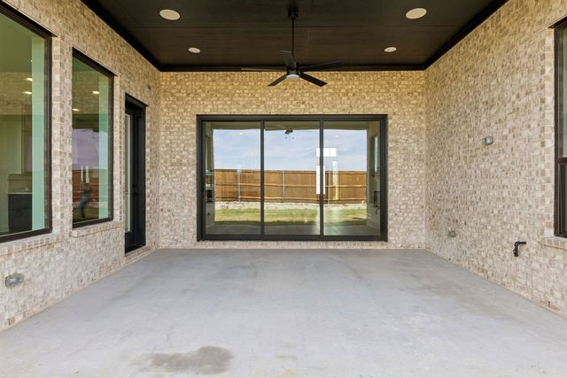 61 Hunter Pass, Waxahachie, TX 75165