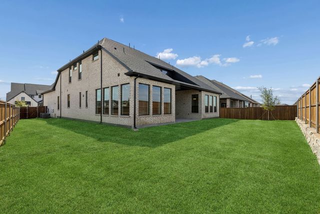 61 Hunter Pass, Waxahachie, TX 75165
