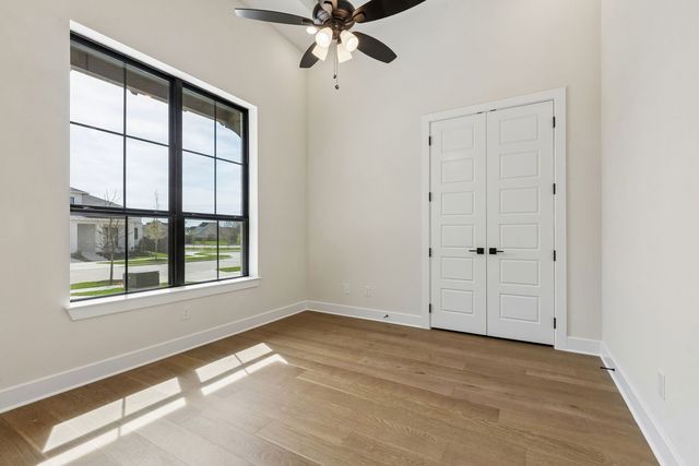 61 Hunter Pass, Waxahachie, TX 75165