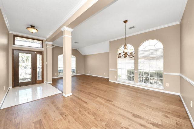 731 Avery Drive, Sugar Land, TX 77479