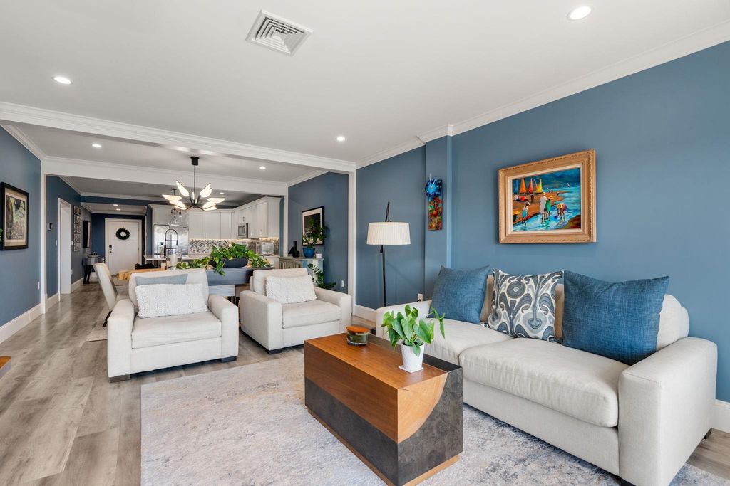 Image 11 of property listing at 535 Ocean Blvd Unit 403, Hampton, NH 03842