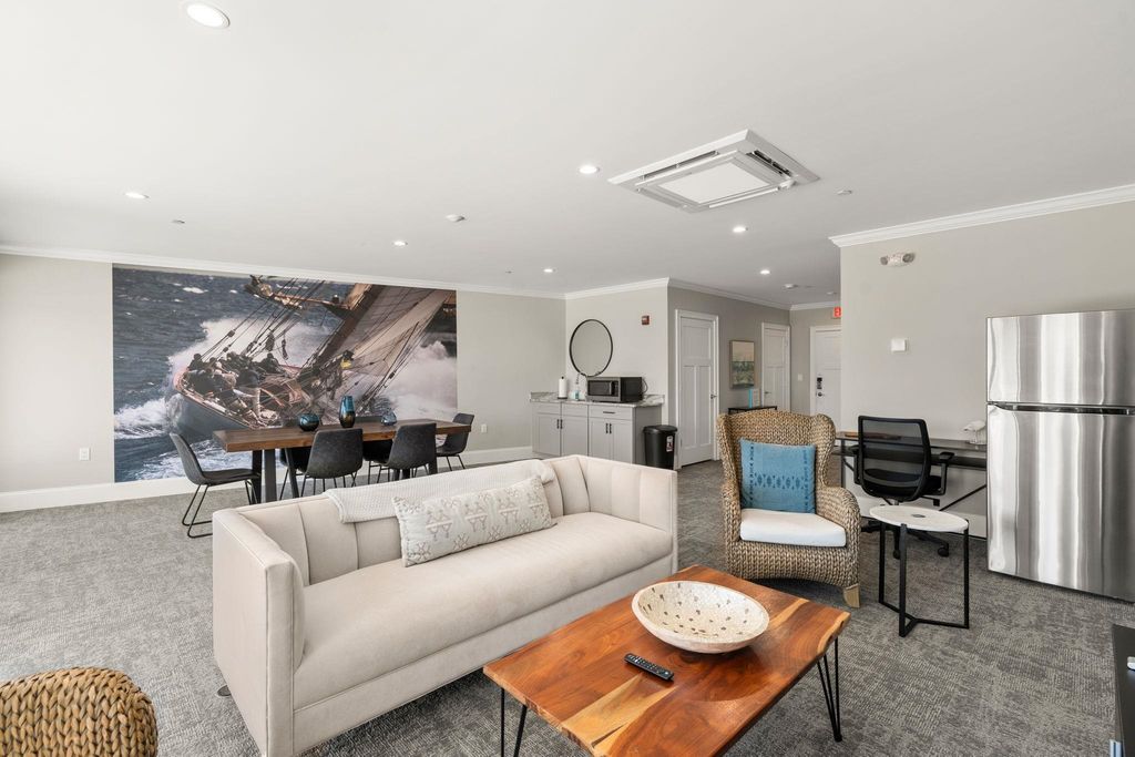 Image 31 of property listing at 535 Ocean Blvd Unit 403, Hampton, NH 03842