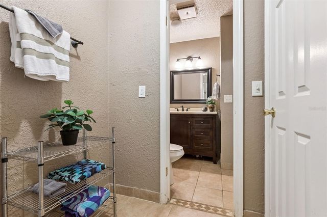 2924 ANTIQUE OAKS CIRCLE 46, Winter Park, FL 32792