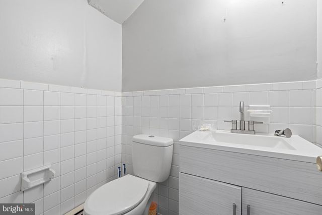 5900 WESTFIELD AVE, Pennsauken, NJ 08110