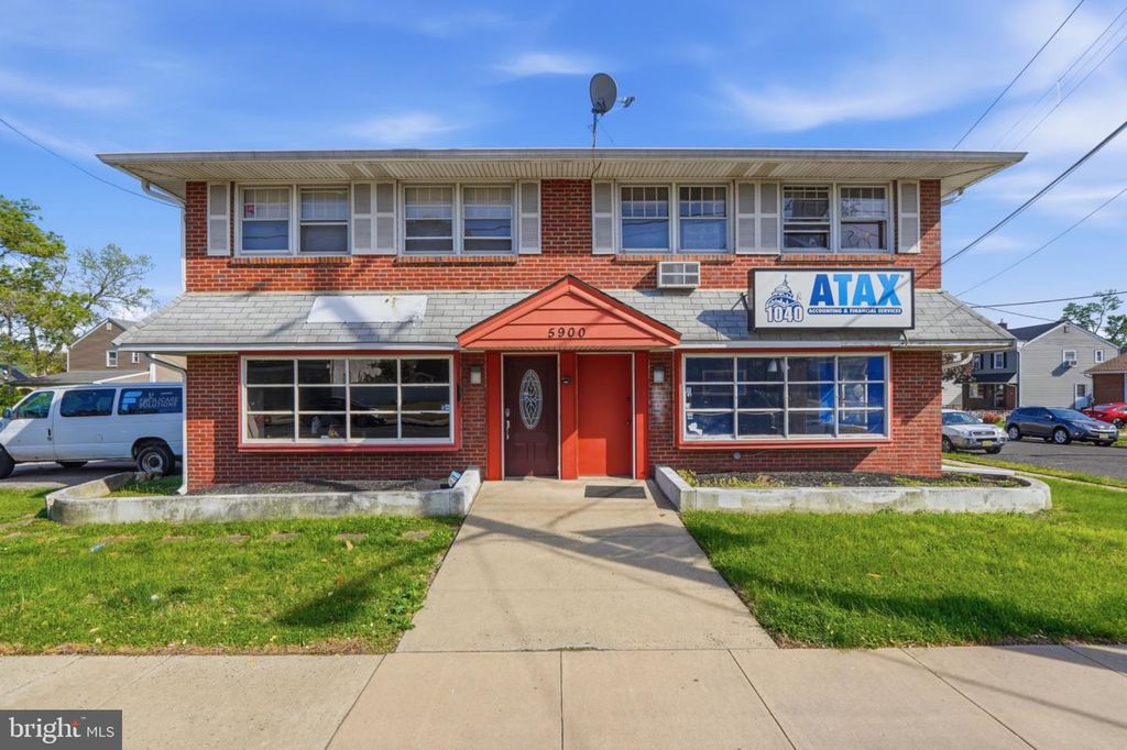 5900 WESTFIELD AVE, Pennsauken, NJ 08110