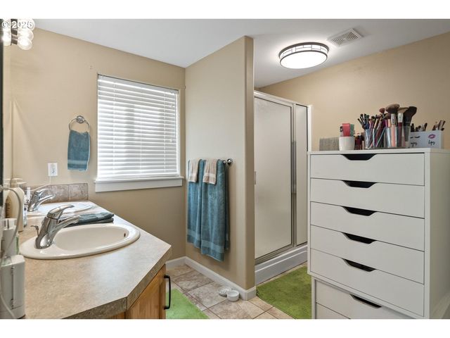 2057 Se BLUE SKIES Ln, Prineville, OR 97754