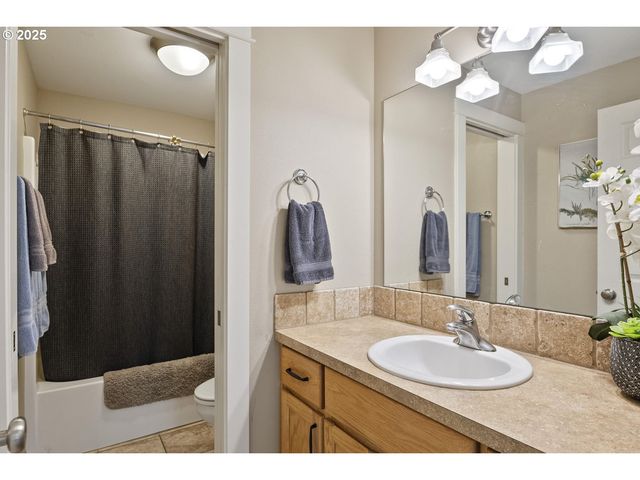 2057 Se BLUE SKIES Ln, Prineville, OR 97754
