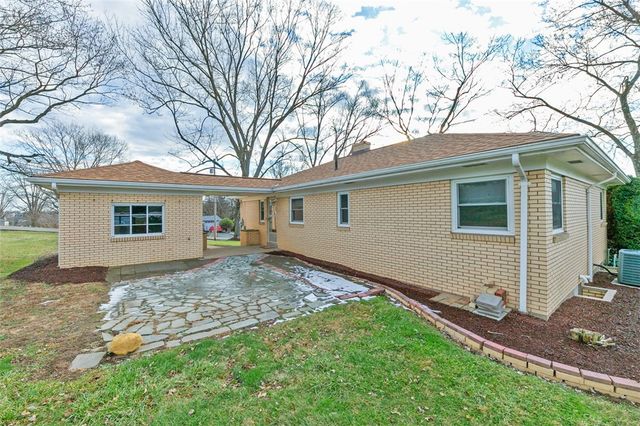 202 Larson Boulevard, Rostraver, PA 15012