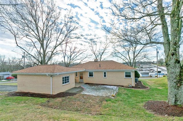 202 Larson Boulevard, Rostraver, PA 15012