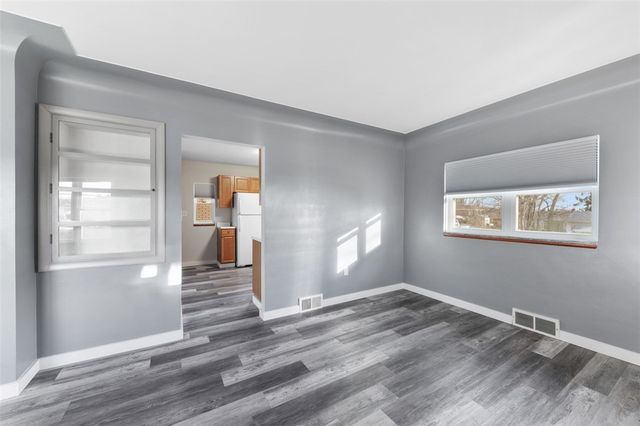 202 Larson Boulevard, Rostraver, PA 15012