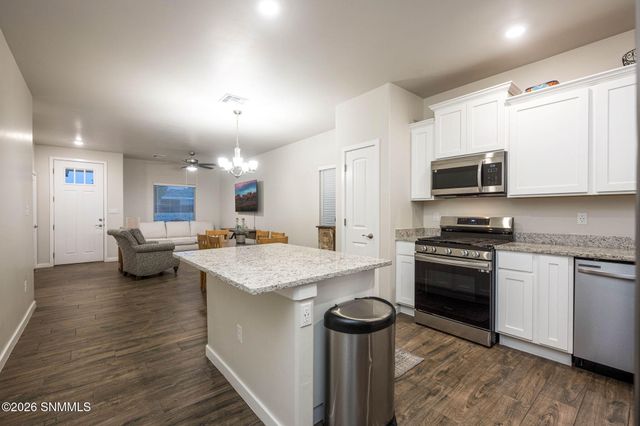 6913 Magellan Street, Las Cruces, NM 88012