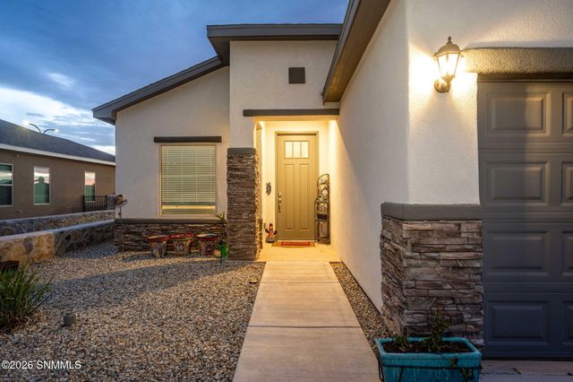 6913 Magellan Street, Las Cruces, NM 88012