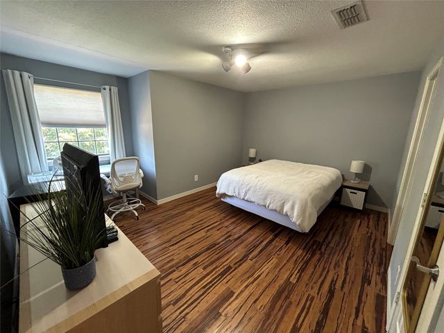 9138 Valley Chapel Lane, Dallas, TX 75220