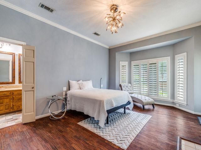 9138 Valley Chapel Lane, Dallas, TX 75220