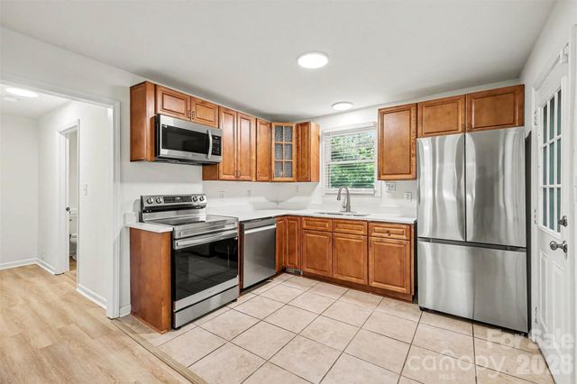 2019 Dalehurst Drive, Charlotte, NC 28205