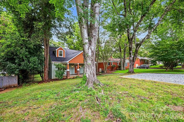 2019 Dalehurst Drive, Charlotte, NC 28205
