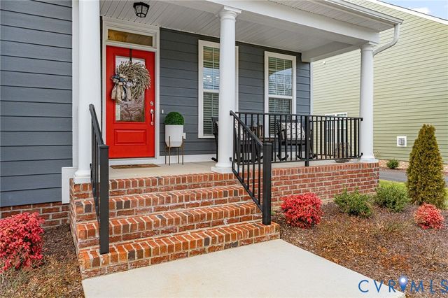 568 N James St, Ashland, VA 23005