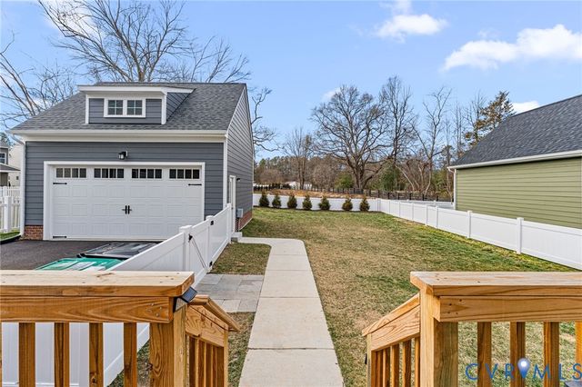 568 N James St, Ashland, VA 23005