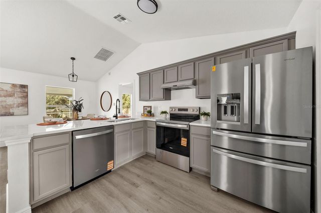 4243 WORTHINGTON PLACE, Mascotte, FL 34753