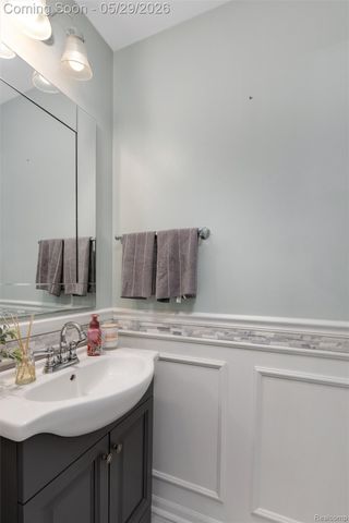 56312 Oasis Drive, Macomb Township, MI 48042