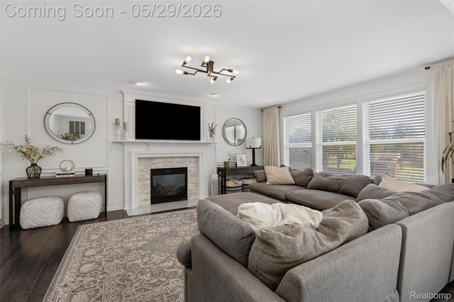 56312 Oasis Drive, Macomb Township, MI 48042