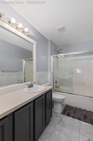 56312 Oasis Drive, Macomb Township, MI 48042